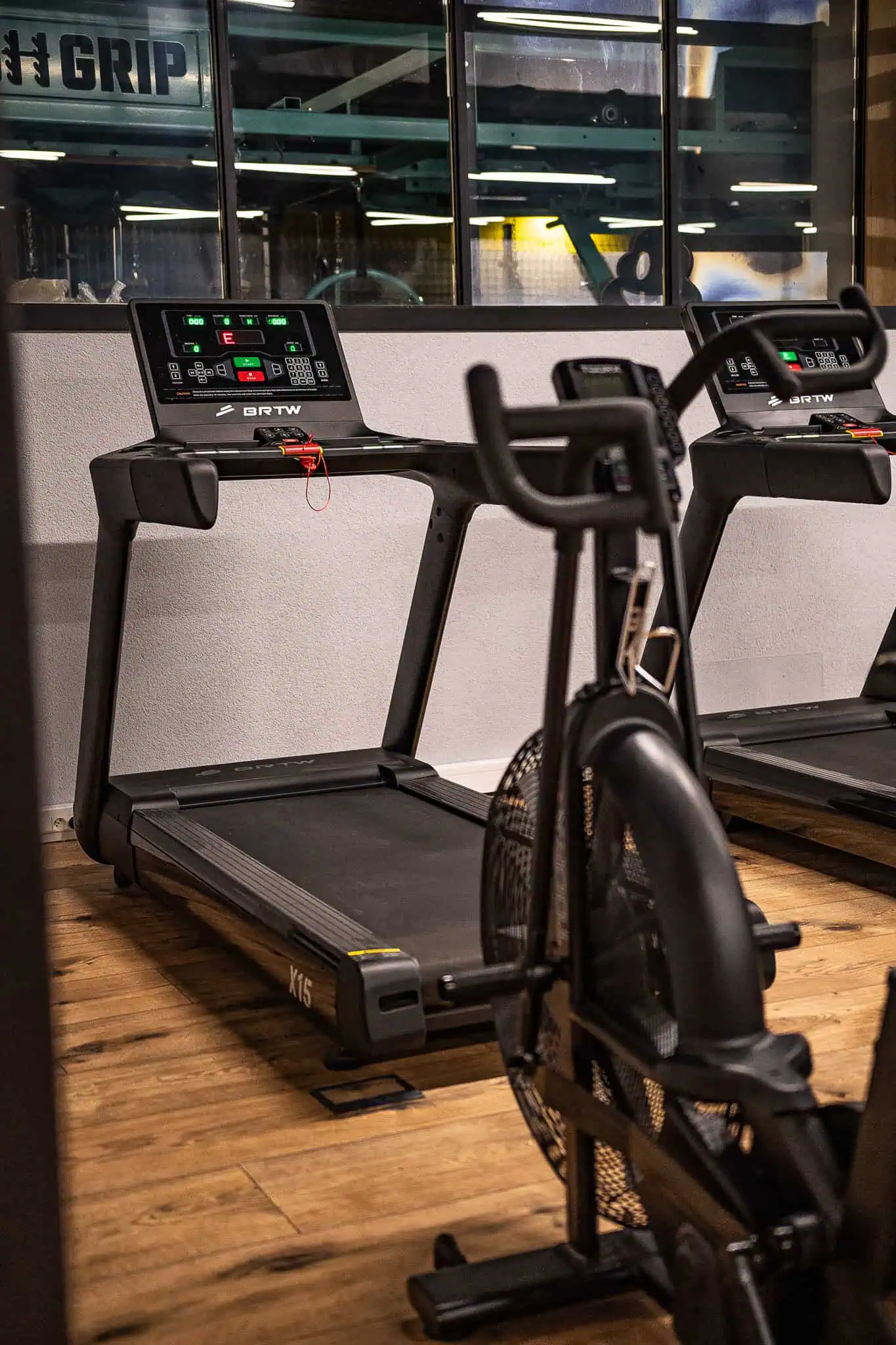 Bengaj Fitness – strefa premium i sprzęt